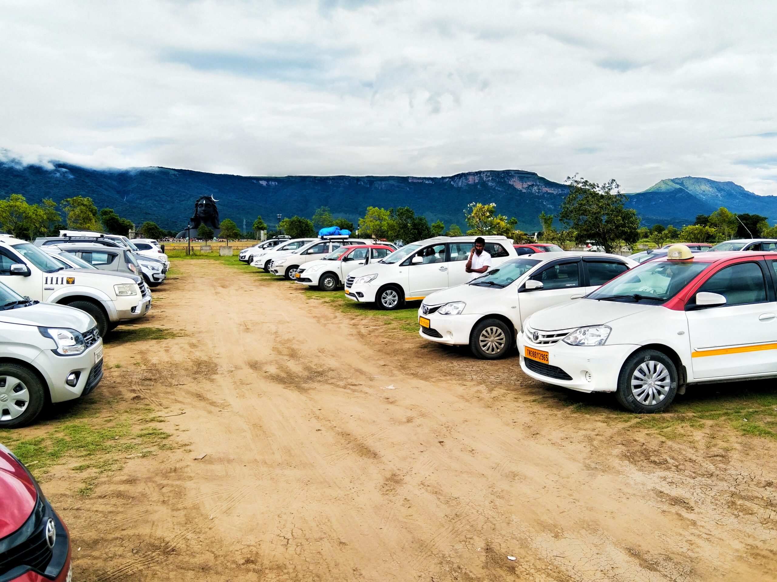 Which is Top 10 Taxi Service in Ooty ?